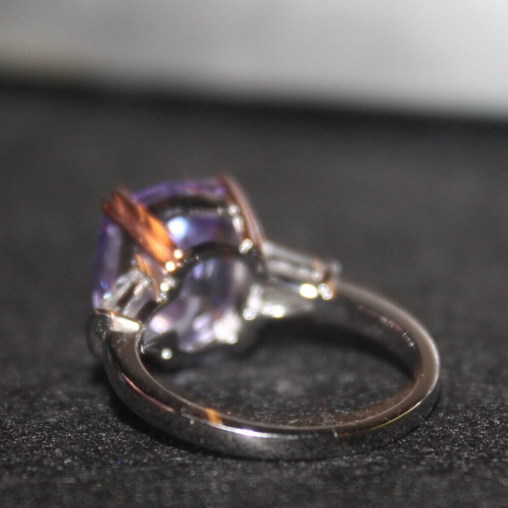 925 Sterling Lavender Amethyst w Side Baguettes Statement Engagement Ring - Picture 5 of 6